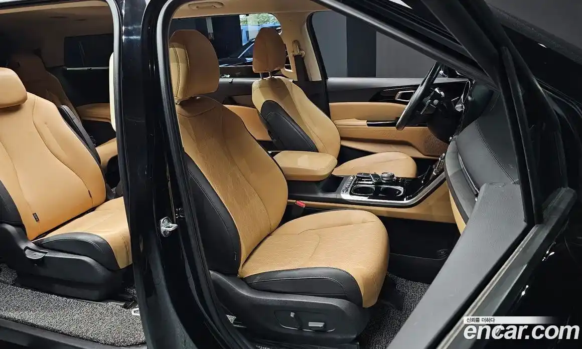 Kia Carnival 2023 2.2 автомат (гидро), фото 14