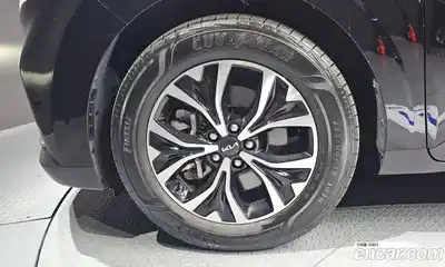 Kia Carnival 2023 2.2 автомат (гидро), миниатюра 5