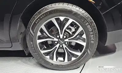 Kia Carnival 2023 2.2 автомат (гидро), миниатюра 7