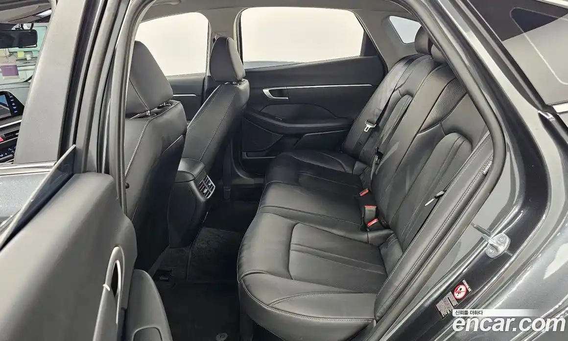 Hyundai Sonata 2021 2.0 автомат (гидро), фото 12