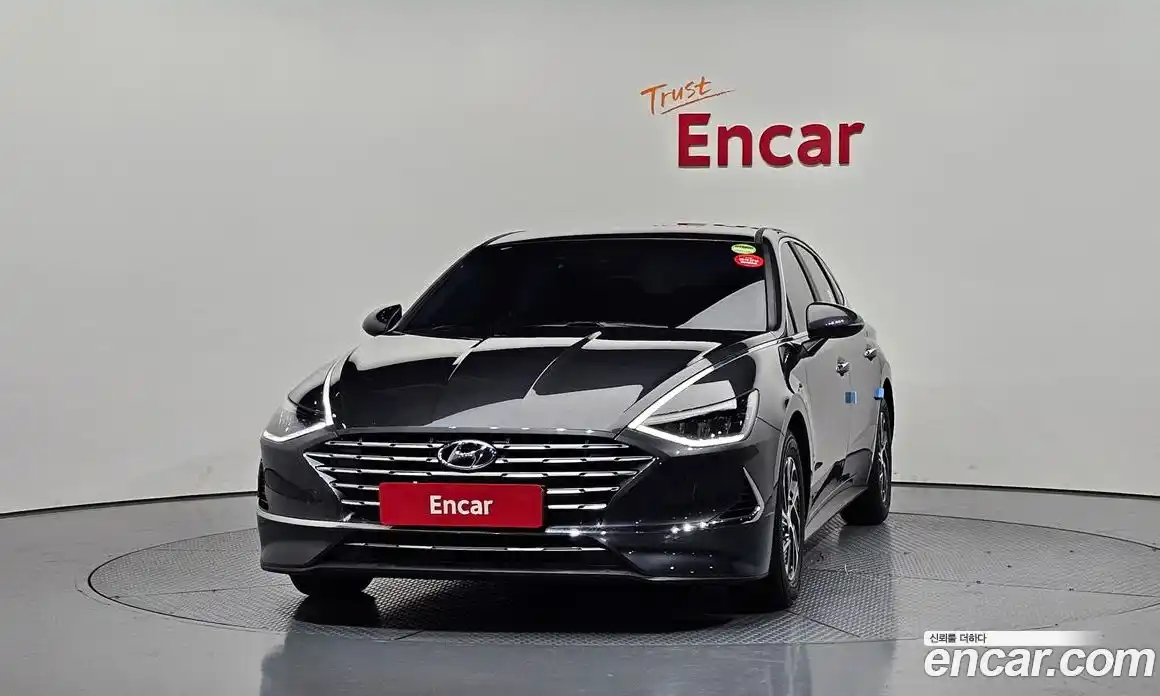 Hyundai Sonata 2021 2.0 автомат (гидро), фото 3
