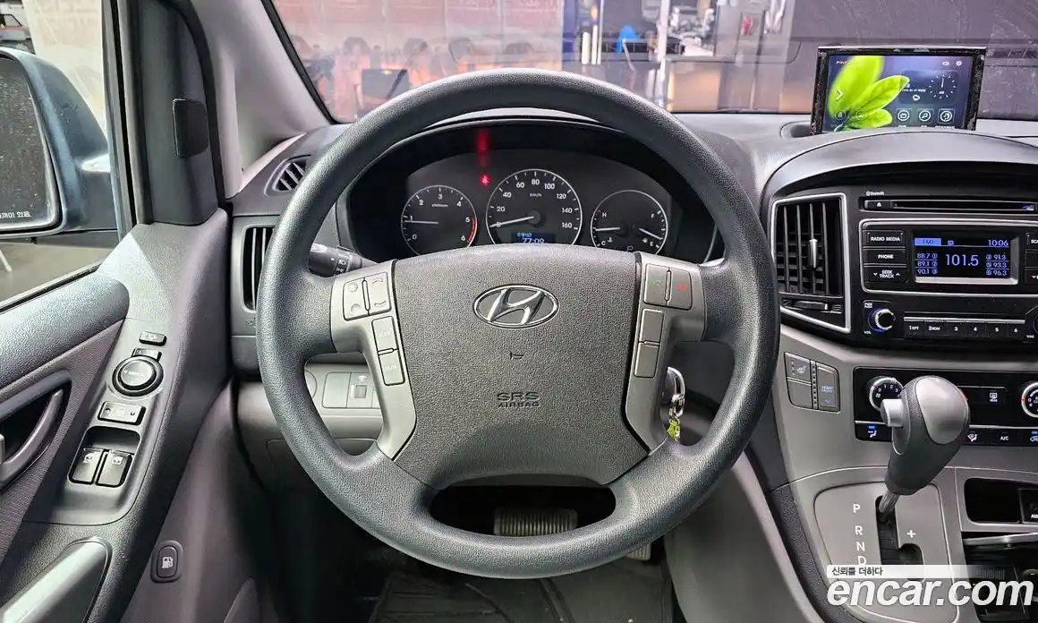 Hyundai Starex 2017 2.5 автомат (гидро), фото 14