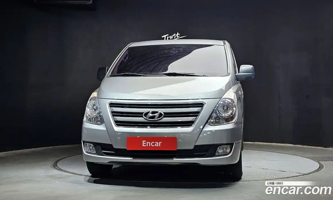 Hyundai Starex 2017 2.5 автомат (гидро), фото 3