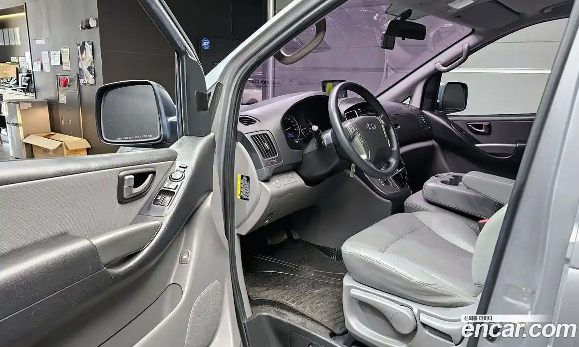 Hyundai Starex 2017 2.5 автомат (гидро), фото 10