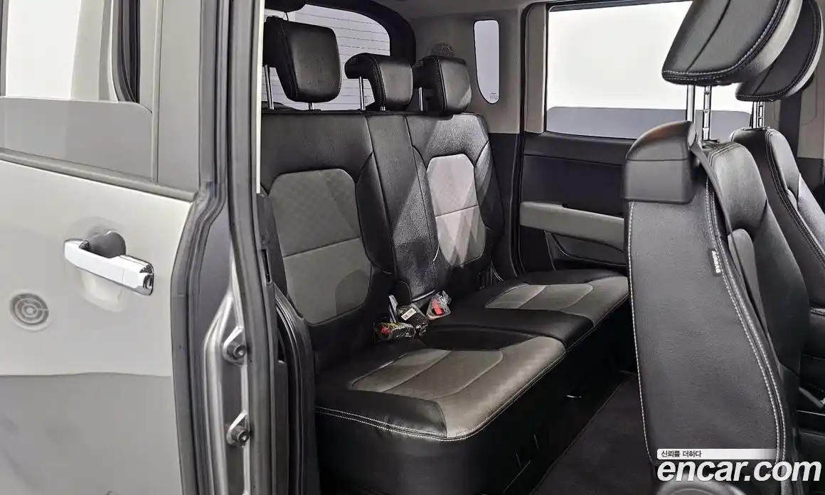 Kia Ray 2022 1.0 автомат (гидро), фото 18