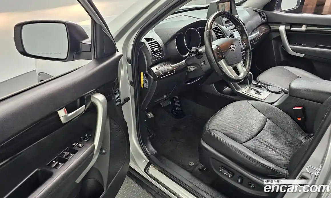 Kia Sorento 2011 2.0 автомат (гидро), фото 10