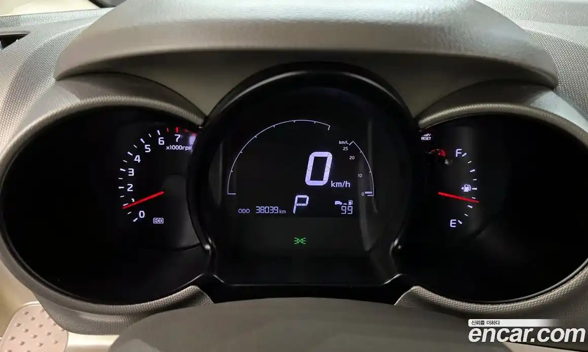 Kia Ray 2012 1.0 автомат (гидро), фото 8