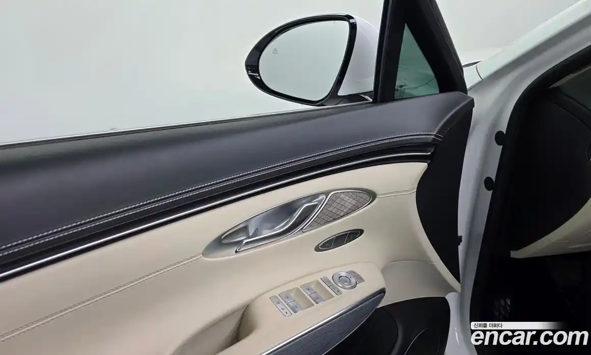 Genesis GV70 2023 2.5 автомат (гидро), фото 27