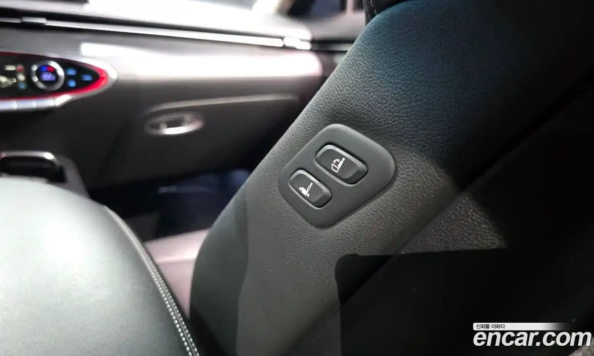 Genesis GV70 2021 2.2 автомат (гидро), фото 30