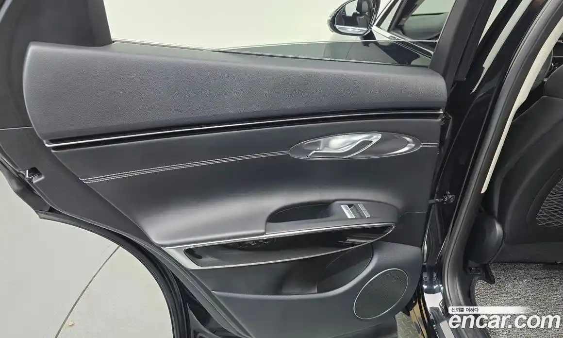 Genesis GV70 2021 2.5 автомат (гидро), фото 15