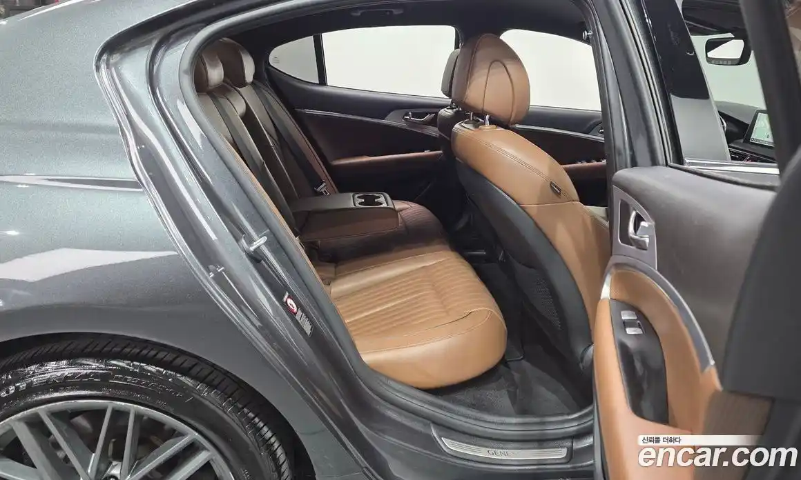 Genesis G70 2018 2.0 автомат (гидро), фото 17