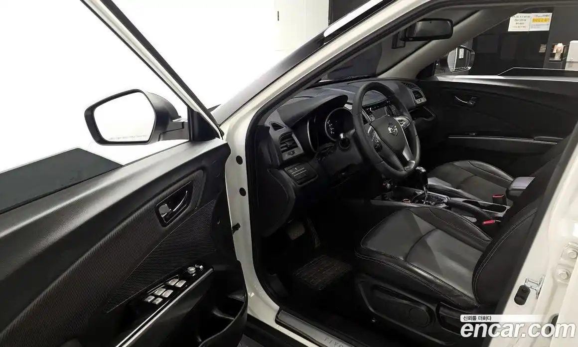 SsangYong TIBOLI 2018 1.6 автомат (гидро), фото 13