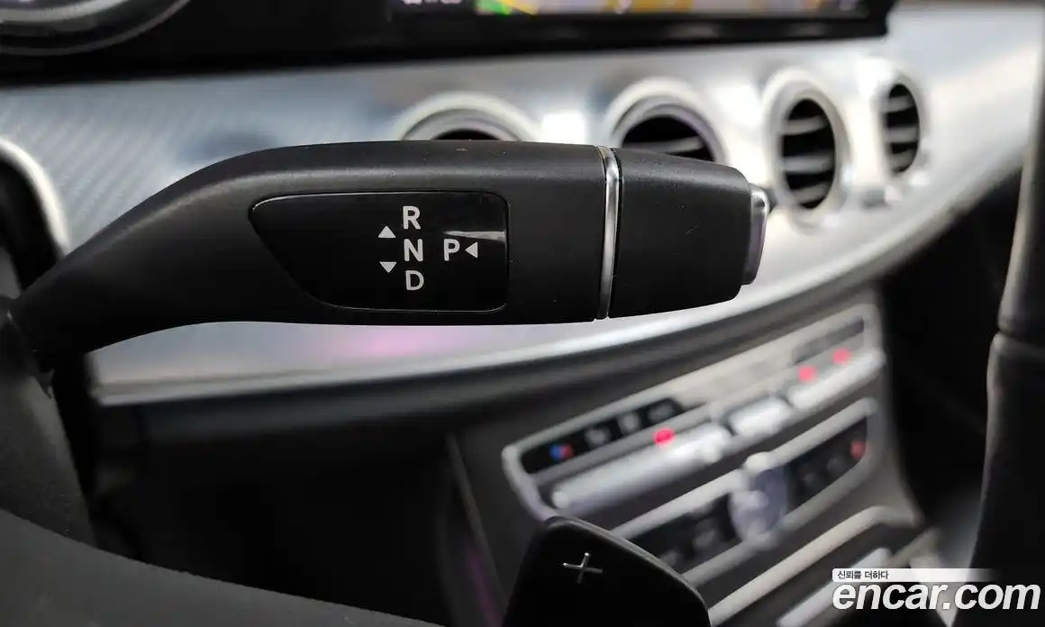 Mercedes-Benz E-Class 2019 2.0 автомат (гидро), фото 12
