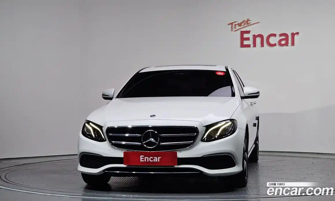 Mercedes-Benz E-Class 2019 2.0 автомат (гидро), фото 3