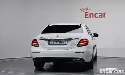 Mercedes-Benz E-Class 2019 2.0 автомат (гидро), миниатюра 4