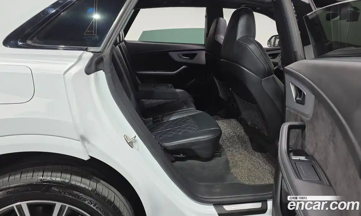 Audi Q8 2021 3.0 автомат (гидро), фото 12