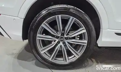 Audi Q8 2021 3.0 автомат (гидро), миниатюра 5