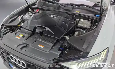 Audi Q8 2021 3.0 автомат (гидро), миниатюра 6