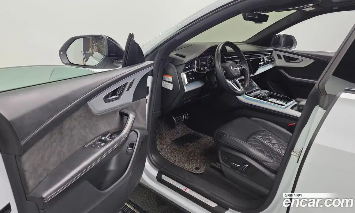 Audi Q8 2021 3.0 автомат (гидро), фото 10