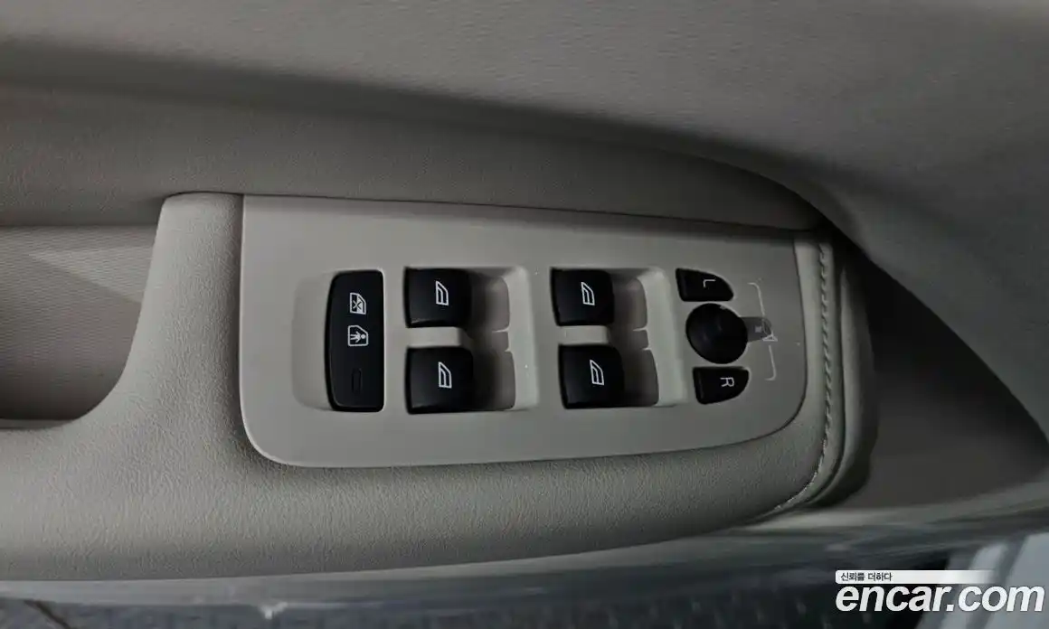 Volvo XC60 2026 2.0 автомат (гидро), фото 28