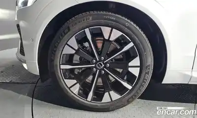 Volvo XC60 2026 2.0 автомат (гидро), миниатюра 5