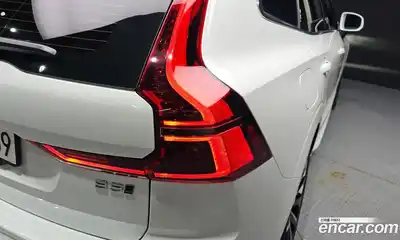 Volvo XC60 2026 2.0 автомат (гидро), миниатюра 9