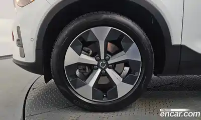 Volvo XC40 2023 2.0 автомат (гидро), миниатюра 4