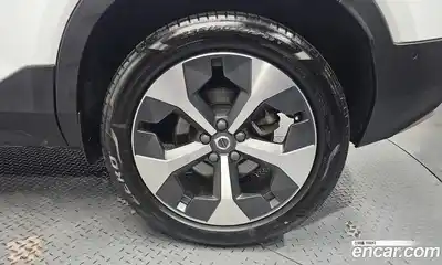Volvo XC40 2023 2.0 автомат (гидро), миниатюра 6