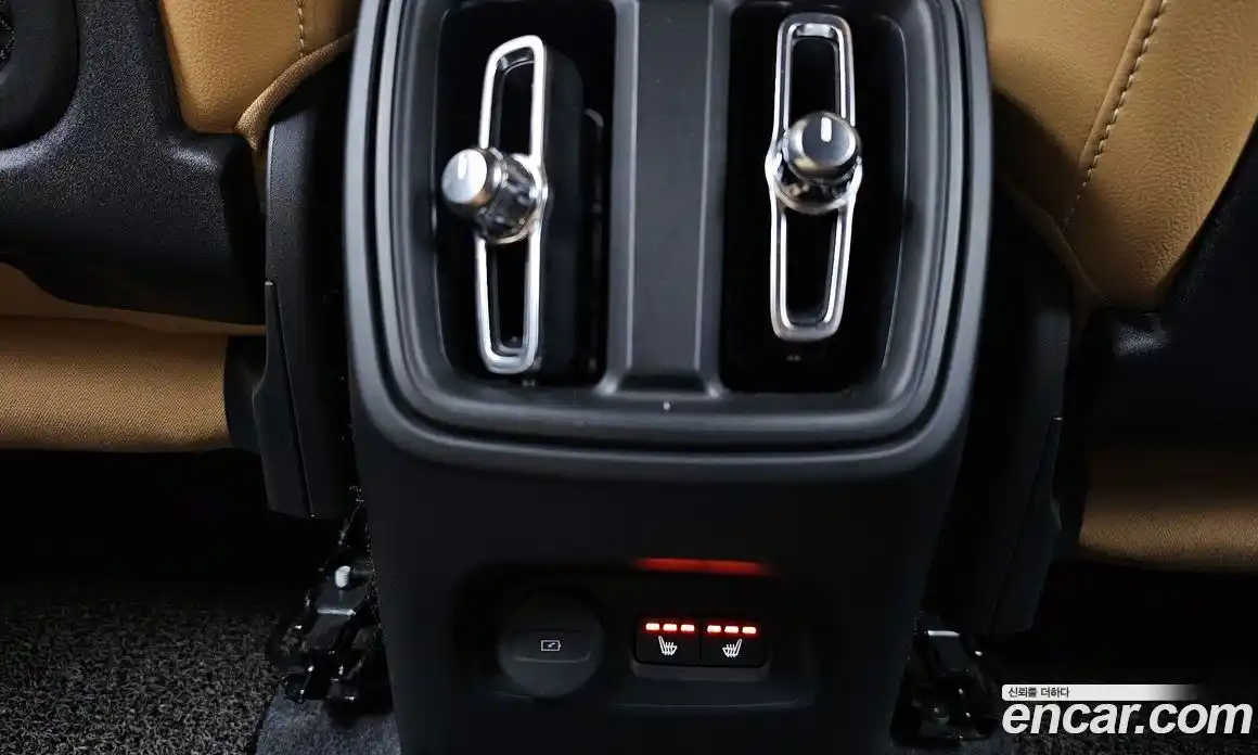 Volvo XC40 2020 2.0 автомат (гидро), фото 25