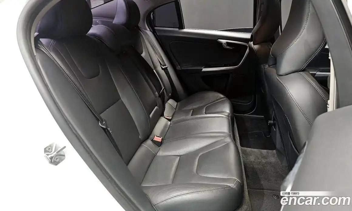Volvo S60 2015 1.6 автомат (гидро), фото 11
