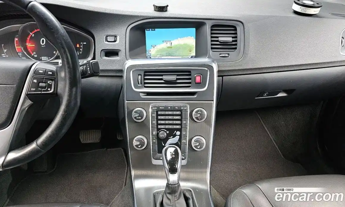 Volvo S60 2015 1.6 автомат (гидро), фото 13