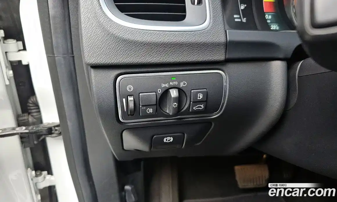 Volvo S60 2015 1.6 автомат (гидро), фото 18