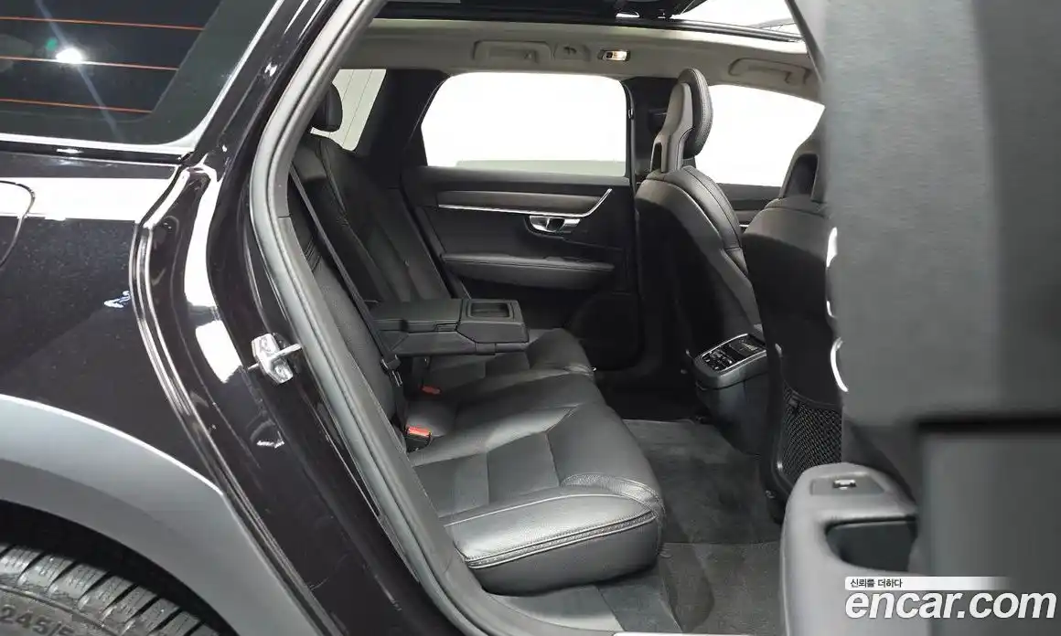 Volvo V90 2018 2.0 автомат (гидро), фото 18