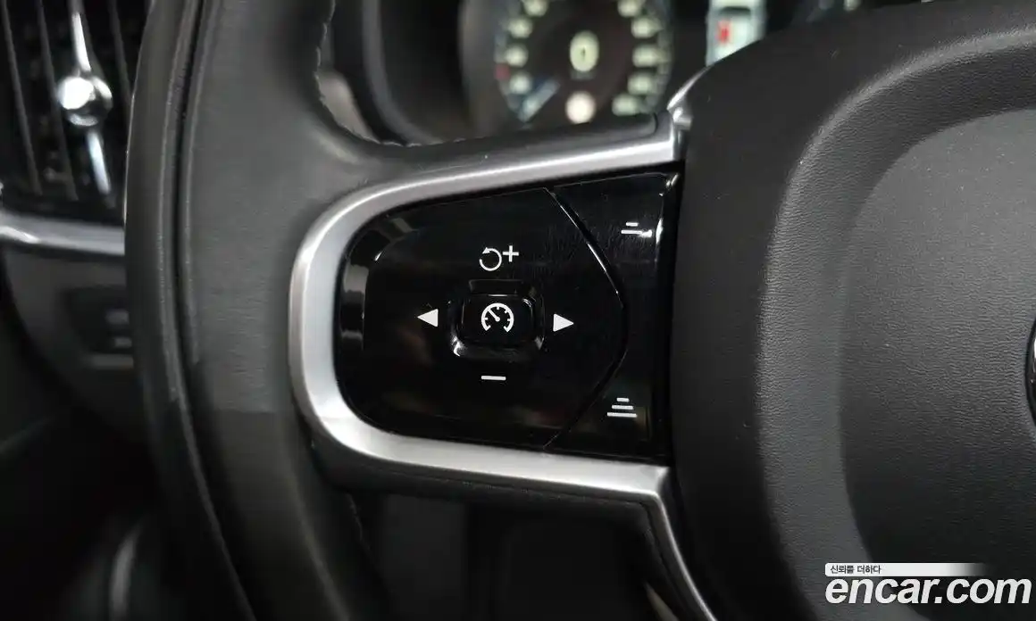 Volvo V90 2018 2.0 автомат (гидро), фото 24