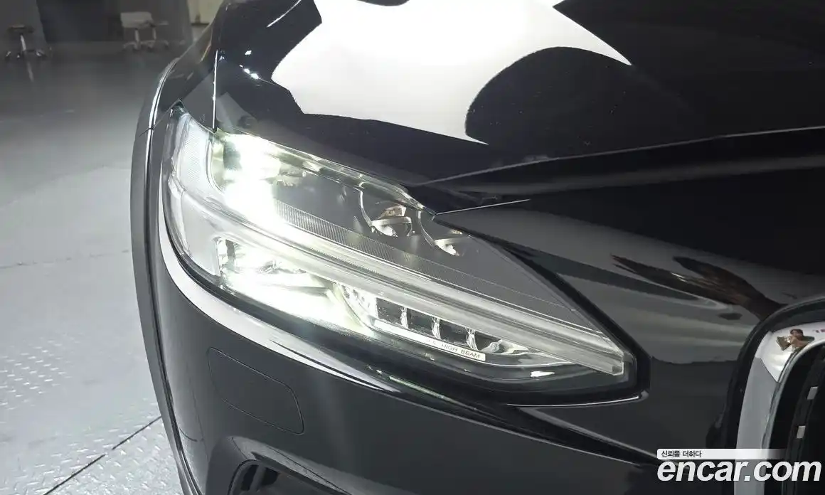 Volvo V90 2018 2.0 автомат (гидро), фото 8