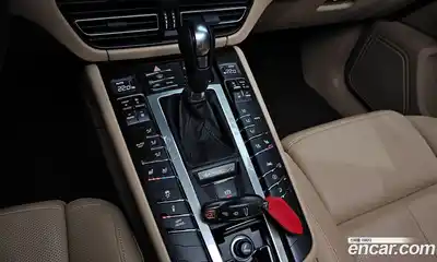 Porsche Macan 2021 2.0 автомат (гидро), миниатюра 12