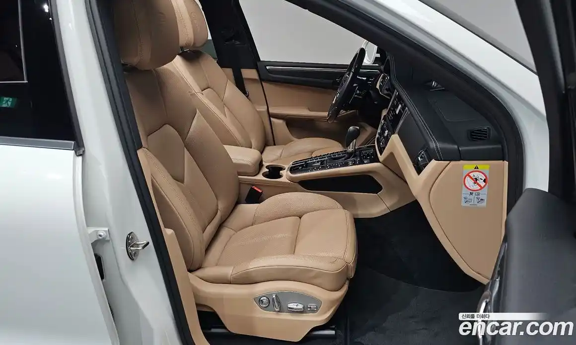 Porsche Macan 2021 2.0 автомат (гидро), фото 16