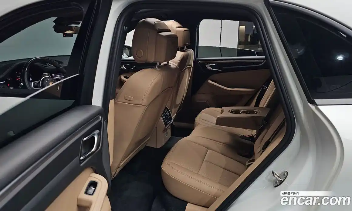 Porsche Macan 2021 2.0 автомат (гидро), фото 18
