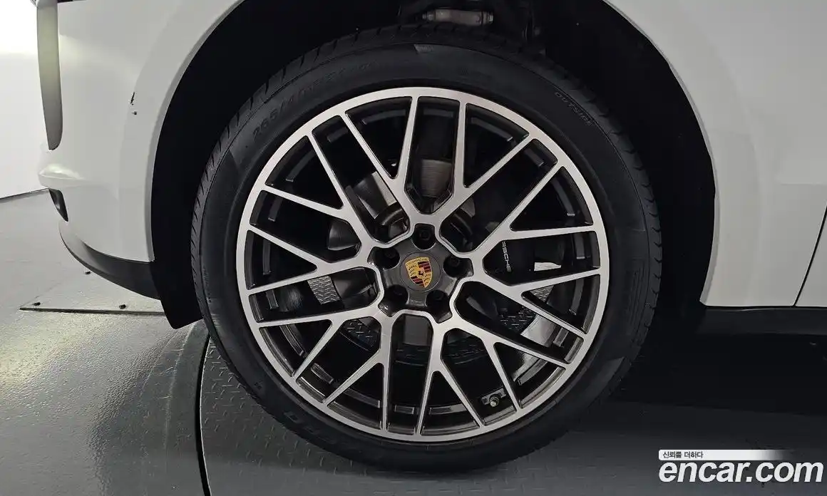 Porsche Macan 2021 2.0 автомат (гидро), фото 5