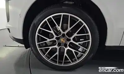 Porsche Macan 2021 2.0 автомат (гидро), миниатюра 5