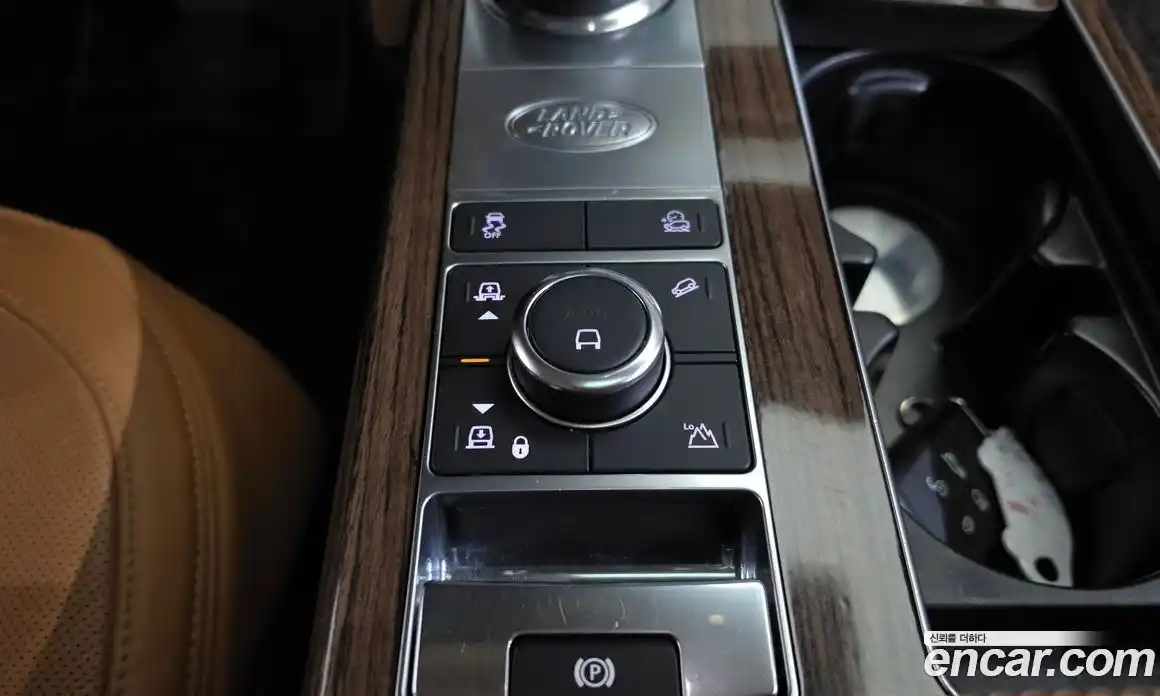Land Rover Range Rover 2021 3.0 автомат (гидро), фото 25