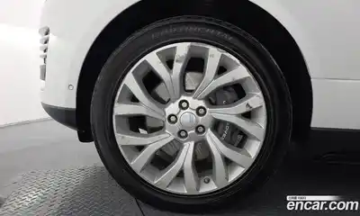 Land Rover Range Rover 2021 3.0 автомат (гидро), миниатюра 4