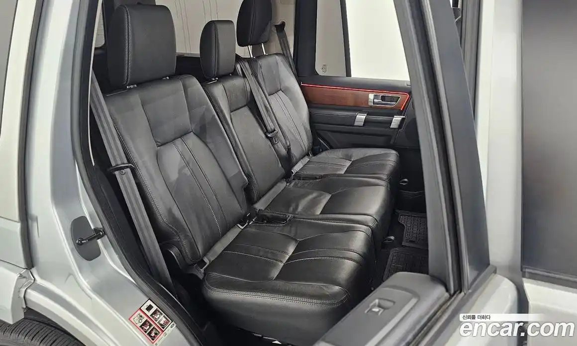 Land Rover Discovery 2011 3.0 автомат (гидро), фото 11