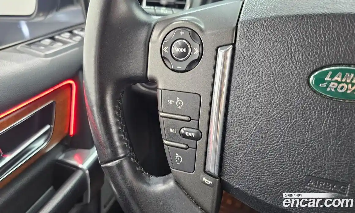 Land Rover Discovery 2011 3.0 автомат (гидро), фото 17