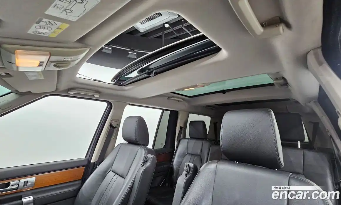 Land Rover Discovery 2011 3.0 автомат (гидро), фото 19