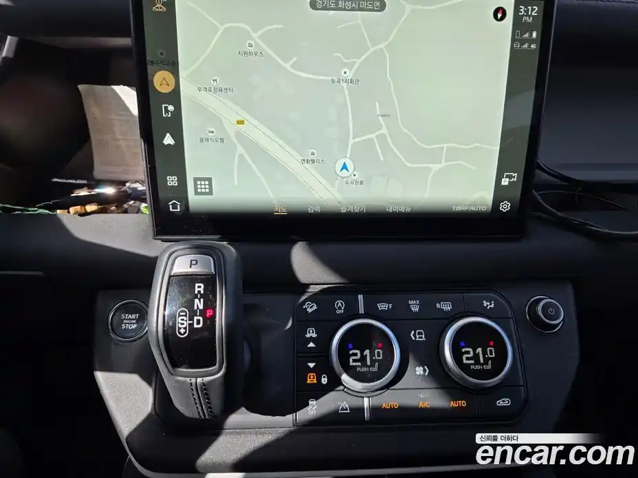 Land Rover Defender 2023 3.0 автомат (гидро), фото 12