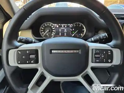 Land Rover Defender 2023 3.0 автомат (гидро), миниатюра 7