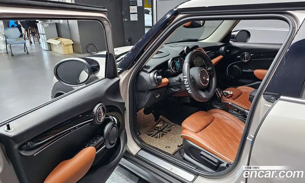 Mini Cooper 2022 2.0 автомат (гидро), фото 13