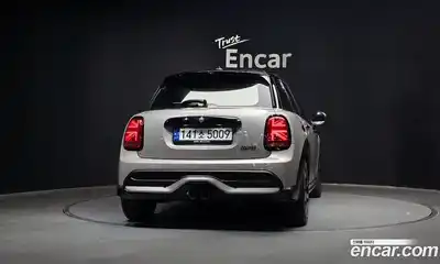 Mini Cooper 2022 2.0 автомат (гидро), миниатюра 4