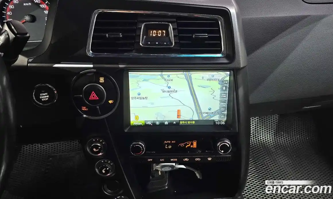 SsangYong Korando 2016 2.0 автомат (гидро), фото 14